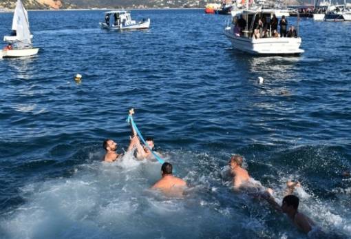 Λαμπρός ο εορτασμός των Θεοφανείων στη Λακωνία (ΦΩΤΟ)