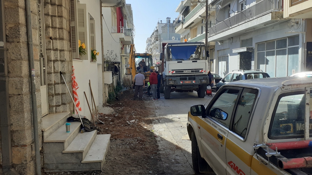 Ανακατασκευάστηκε μέρος πεζοδρομίου στην οδό Γκορτσολόγου (ΦΩΤΟ)