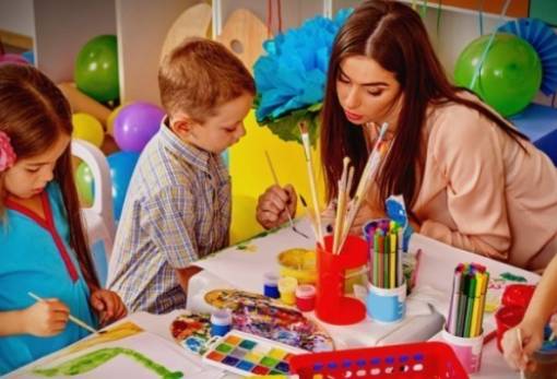 Προσλήψεις νηπιαγωγού και βρεφονηπιοκόμου στον Δ. Μονεμβασίας