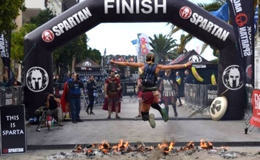 &laquo;Aroo&raquo; &mu;&epsilon;&hellip; &tau;&omicron; &alpha;&zeta;&eta;&mu;ί&omega;&tau;&omicron; &gamma;&iota;&alpha; &tau;&eta;&nu; &epsilon;&pi;&iota;&sigma;&tau;&rho;&omicron;&phi;ή &tau;&omicron;&upsilon; Spartan Race