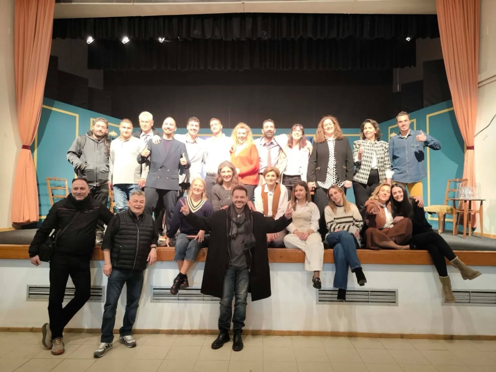 &Alpha;&upsilon;&lambda;&alpha;ί&alpha; &gamma;&iota;&alpha; &tau;&omicron;&upsilon;&sigmaf; &laquo;12 Έ&nu;&omicron;&rho;&kappa;&omicron;&upsilon;&sigmaf;&raquo; &mu;&epsilon; &alpha;&pi;&omicron;&theta;έ&omega;&sigma;&eta;