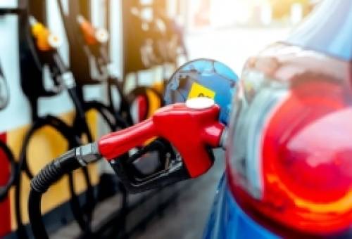 Παρασύρει και τη Λακωνία το «ράλι» στα καύσιμα