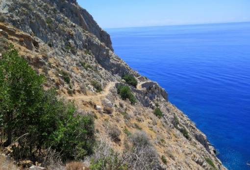 Στα μονοπάτια που σμίγουν στεριά και θάλασσα στον Κάβο Μαλιά ο ΕΟΣ Σπάρτης