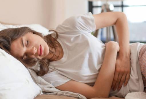 4 παράξενα πράγματα που συμβαίνουν στο σώμα σου όταν έχεις περίοδο