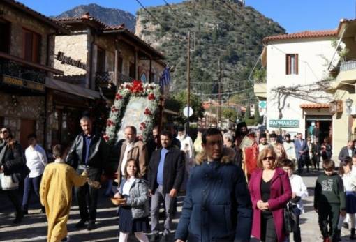 Ο Μυστράς πανηγύρισε με λαμπρότητα τον πολιούχο του Άγιο Σπυρίδωνα