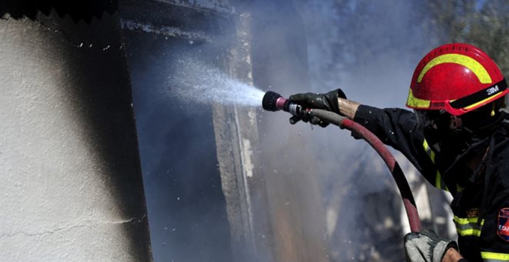 &Tau;&rho;&alpha;&gamma;&omega;&delta;ί&alpha; &sigma;&tau;&omicron; &Delta;&alpha;&phi;&nu;ί! &Nu;&epsilon;&kappa;&rho;ή 95&chi;&rho;&omicron;&nu;&eta; &mu;&epsilon;&tau;ά &alpha;&pi;ό &phi;&omega;&tau;&iota;ά &sigma;&tau;&omicron; &sigma;&pi;ί&tau;&iota; &tau;&eta;&sigmaf;