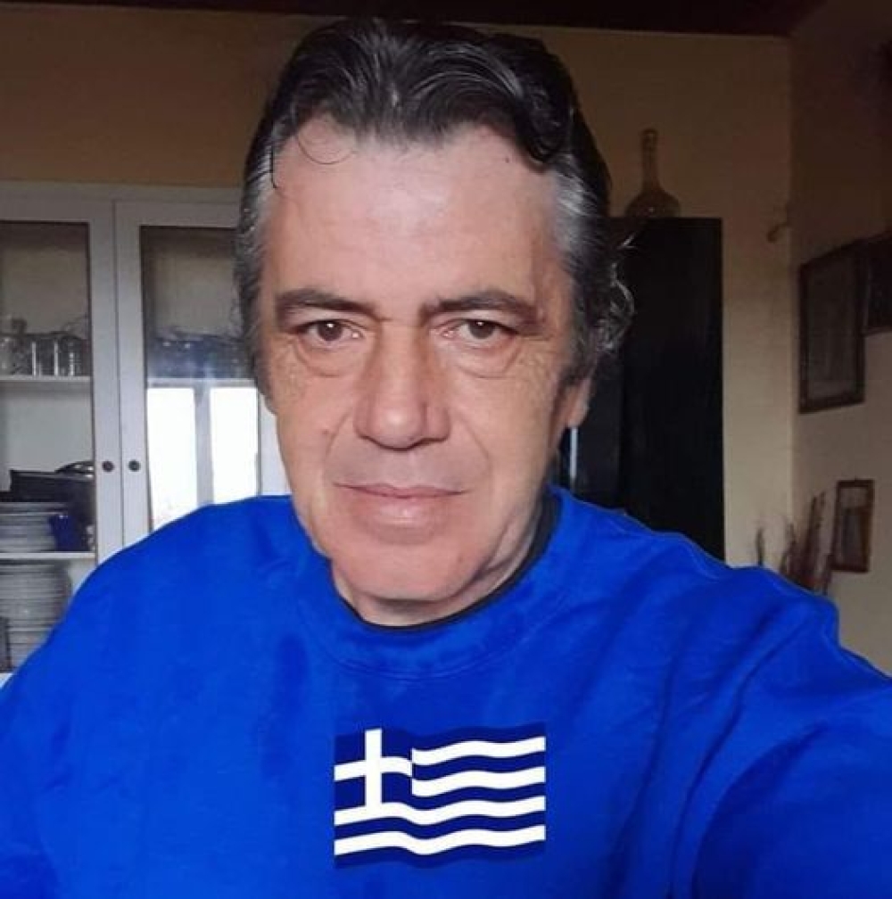 Έ&phi;&upsilon;&gamma;&epsilon; &alpha;&pi;ό &tau;&eta; &zeta;&omega;ή &omicron; &pi;&rho;ά&omicron;&sigmaf; &Eta;&lambda;ί&alpha;&sigmaf; &Kappa;&alpha;&lambda;&alpha;&beta;&rho;&upsilon;&tau;&iota;&nu;ό&sigmaf;