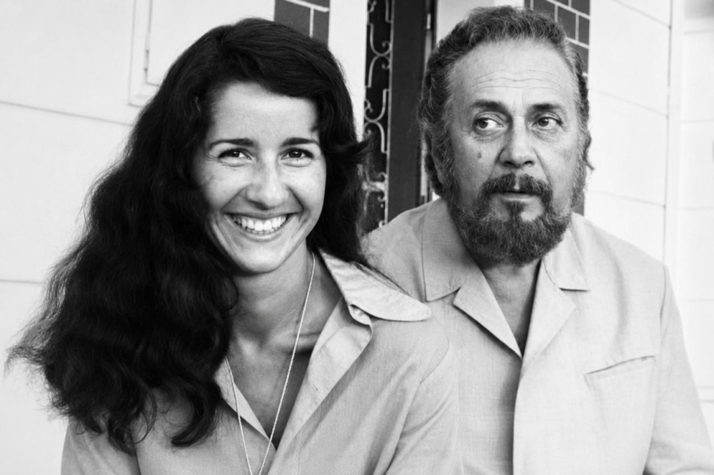 &Eta; Έ&rho;&eta; &Rho;ί&tau;&sigma;&omicron;&upsilon; &sigma;&chi;&omicron;&lambda;&iota;ά&zeta;&epsilon;&iota; &tau;&alpha;&hellip; &tau;&rho;&alpha;&gamma;&epsilon;&lambda;&alpha;&phi;&iota;&kappa;ά &tau;&omega;&nu; &laquo;&kappa;&lambda;&eta;&rho;&omicron;&nu;ό&mu;&omega;&nu;&raquo;