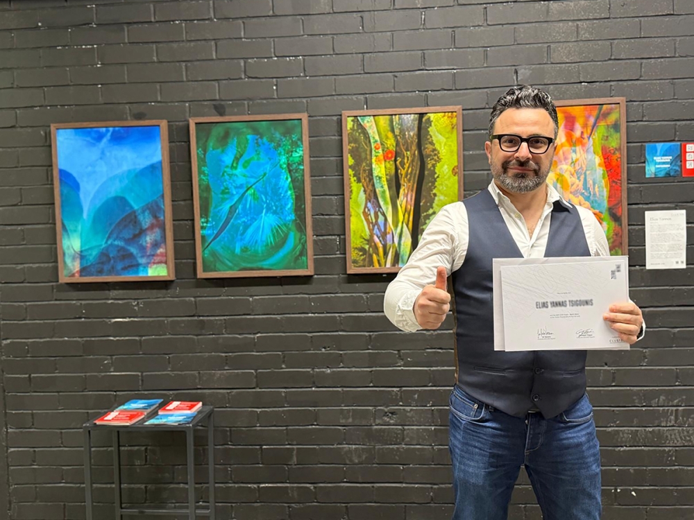 Ο Λάκωνας φωτογράφος Ηλίας Τσιγκούνης διαπρέπει στο Λονδίνο