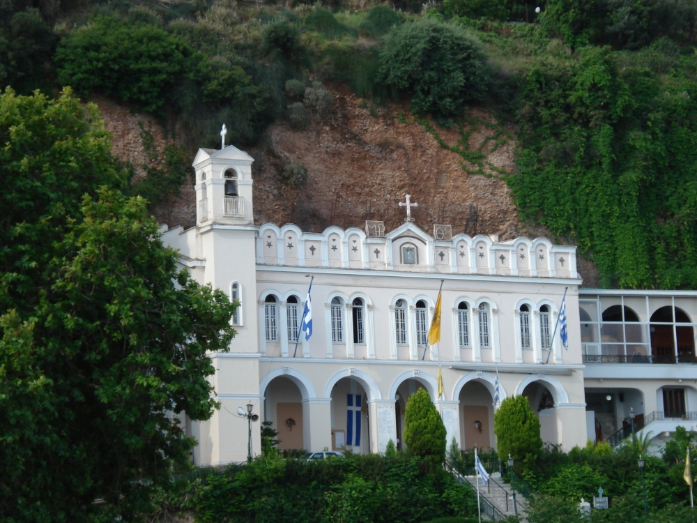 Ο Ανδρέας, η Μαρία και η Παναγία η Τρυπητή (Αίγιο)