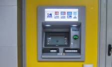 &Alpha;&lambda;&lambda;ά&zeta;&epsilon;&iota; &chi;ώ&rho;&omicron; &kappa;&alpha;&iota; &delta;&epsilon;&nu; &laquo;&chi;&alpha;&iota;&rho;&epsilon;&tau;ά&epsilon;&iota;&raquo; &tau;&omicron; ATM &sigma;&tau;&omicron; &Gamma;&epsilon;&rho;ά&kappa;&iota;