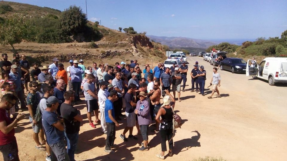 Οργή λαού για τις ανεμογεννήτριες στα Κουλέντια Μονεμβασίας (ΦΩΤΟ)