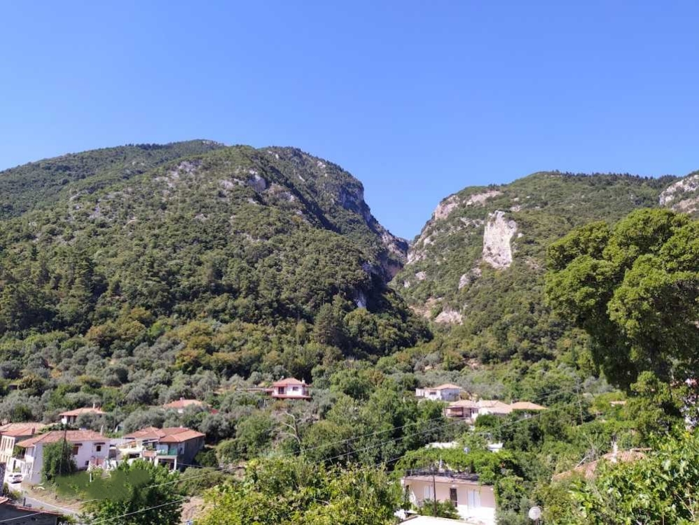 &laquo;&beta;&alpha;&delta;ί&Zeta;&Omicron;&Upsilon;&Mu;&Epsilon;&raquo; &sigma;&tau;&omicron; &Kappa;&alpha;&sigma;&tau;ό&rho;&iota;  &mu;&epsilon; &tau;&omicron;&nu; &Epsilon;&Omicron;&Sigma; &Sigma;&pi;ά&rho;&tau;&eta;&sigmaf;