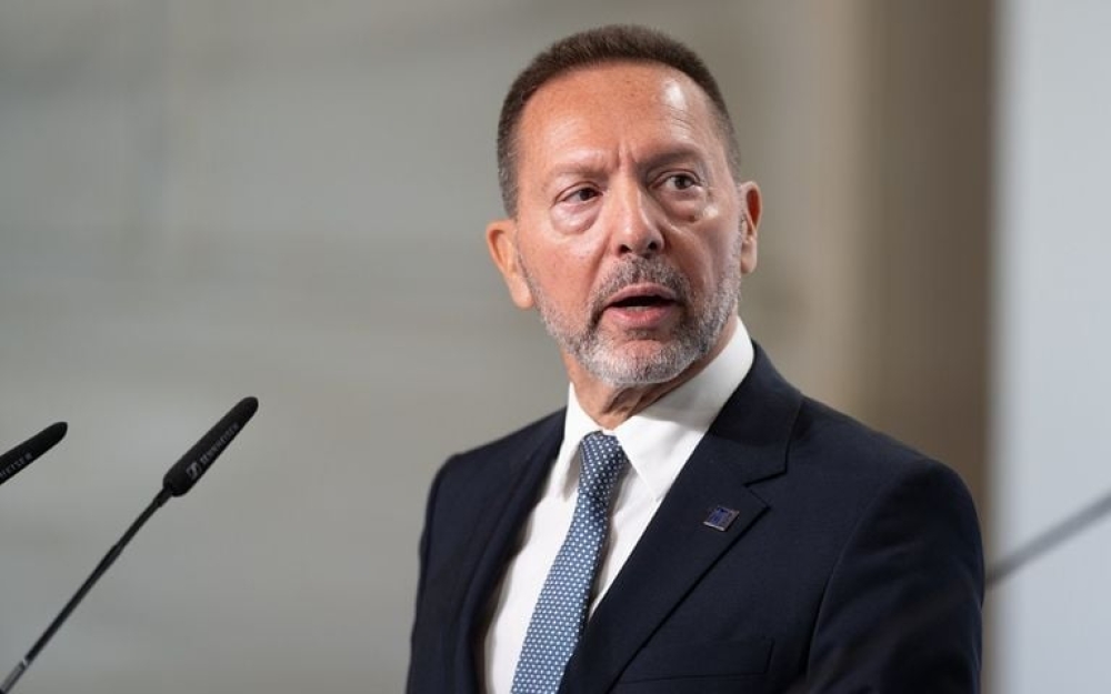 Στουρνάρας: Αν αυξήσουμε 30% τους μισθούς αύριο, θα χρεοκοπήσουμε