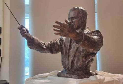 «Αγνοείται» δύο χρόνια μετά η προτομή Μαχαίρα στη Σπάρτη