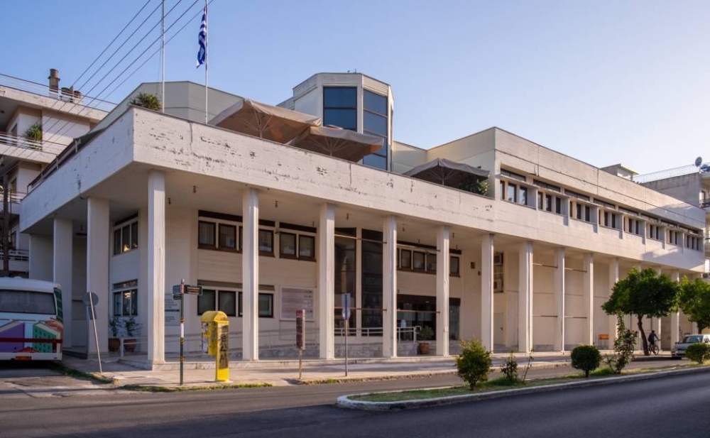 &Kappa;&lambda;&epsilon;ί&nu;&epsilon;&iota; &gamma;&iota;&alpha; &delta;ύ&omicron; &epsilon;&beta;&delta;&omicron;&mu;ά&delta;&epsilon;&sigmaf; &eta; &Delta;&eta;&mu;ό&sigma;&iota;&alpha; &Kappa;&epsilon;&nu;&tau;&rho;&iota;&kappa;ή &Beta;&iota;&beta;&lambda;&iota;&omicron;&theta;ή&kappa;&eta; &Sigma;&pi;ά&rho;&tau;&eta;&sigmaf;
