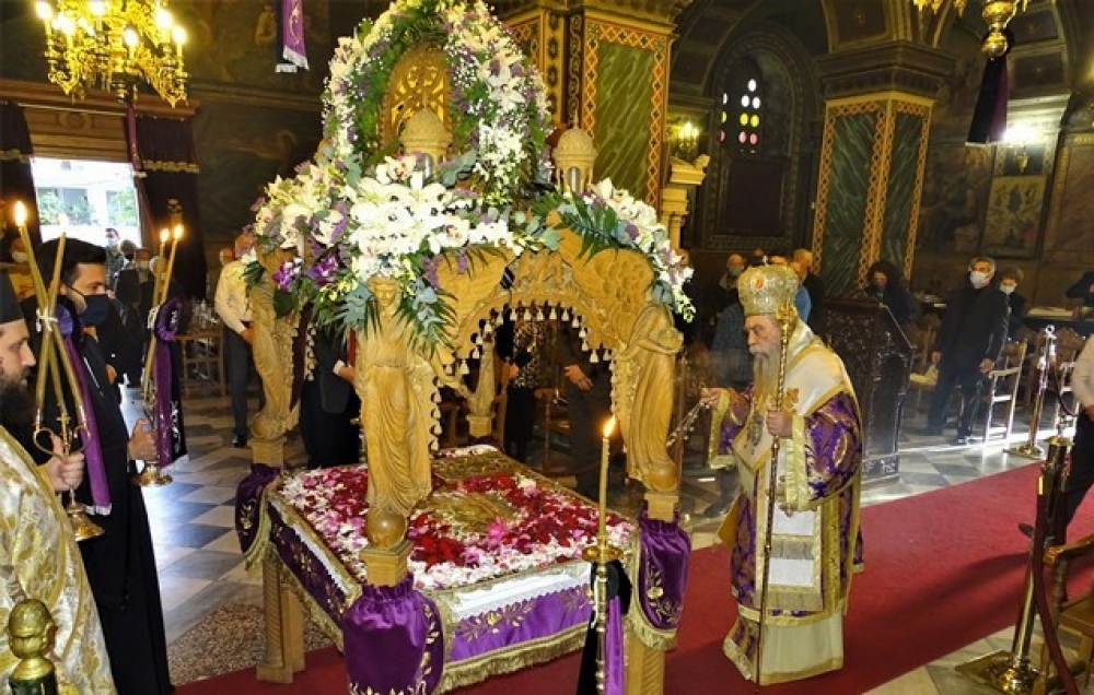 Ο «Επιτάφιος Θρήνος» στον Μητροπολιτικό Ναό Ευαγγελιστρίας
