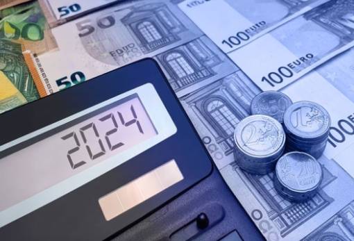 Μισθός: Το στοίχημα των 1.500 ευρώ