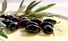 Επιτραπέζια ελιά: Ποιοτική η παραγωγή για τις μαύρες ποικιλίες