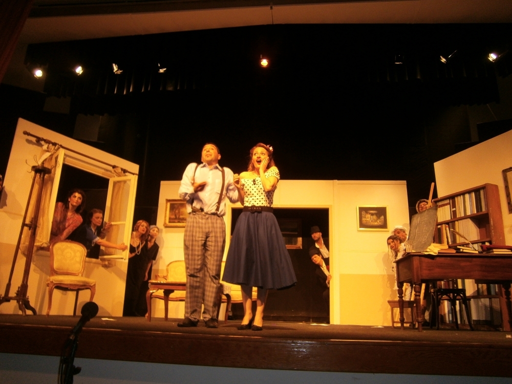 &Xi;&alpha;&nu;&alpha;-&alpha;&nu;&epsilon;&beta;&alpha;ί&nu;&epsilon;&iota; &eta; &pi;&alpha;&rho;ά&sigma;&tau;&alpha;&sigma;&eta; &laquo;&Delta;&epsilon;&nu; &epsilon;ί&mu;&alpha;&iota; &epsilon;&gamma;ώ&raquo;