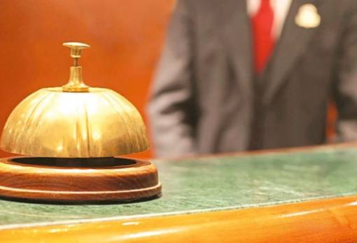 «Στενάζει» ο τουρισμός στη σκιά της πανδημίας