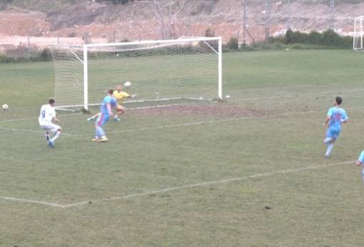 Όρθιος στην Αμάρυνθο έμεινε ο Πανγυθεατικός