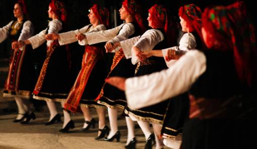 &Pi;&alpha;&rho;&alpha;&delta;&omicron;&sigma;&iota;&alpha;&kappa;ό &chi;&omicron;&rho;&epsilon;&upsilon;&tau;&iota;&kappa;ό &alpha;&nu;&tau;ά&mu;&omega;&mu;&alpha; &sigma;&tau;&omicron; &laquo;Magoula River Festival&raquo;