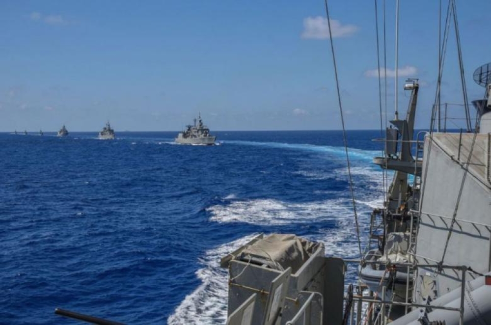 &Lambda;&alpha;&kappa;&omega;&nu;&iota;&kappa;ό&sigmaf; &Kappa;ό&lambda;&pi;&omicron;&sigmaf;: &Epsilon;&pi;&epsilon;&kappa;&tau;&epsilon;ί&nu;&epsilon;&tau;&alpha;&iota; &eta; NAVTEX &gamma;&iota;&alpha; &tau;&alpha; &laquo;&tau;ά&nu;&kappa;&epsilon;&rho; &phi;&alpha;&nu;&tau;ά&sigma;&mu;&alpha;&tau;&alpha;&raquo;