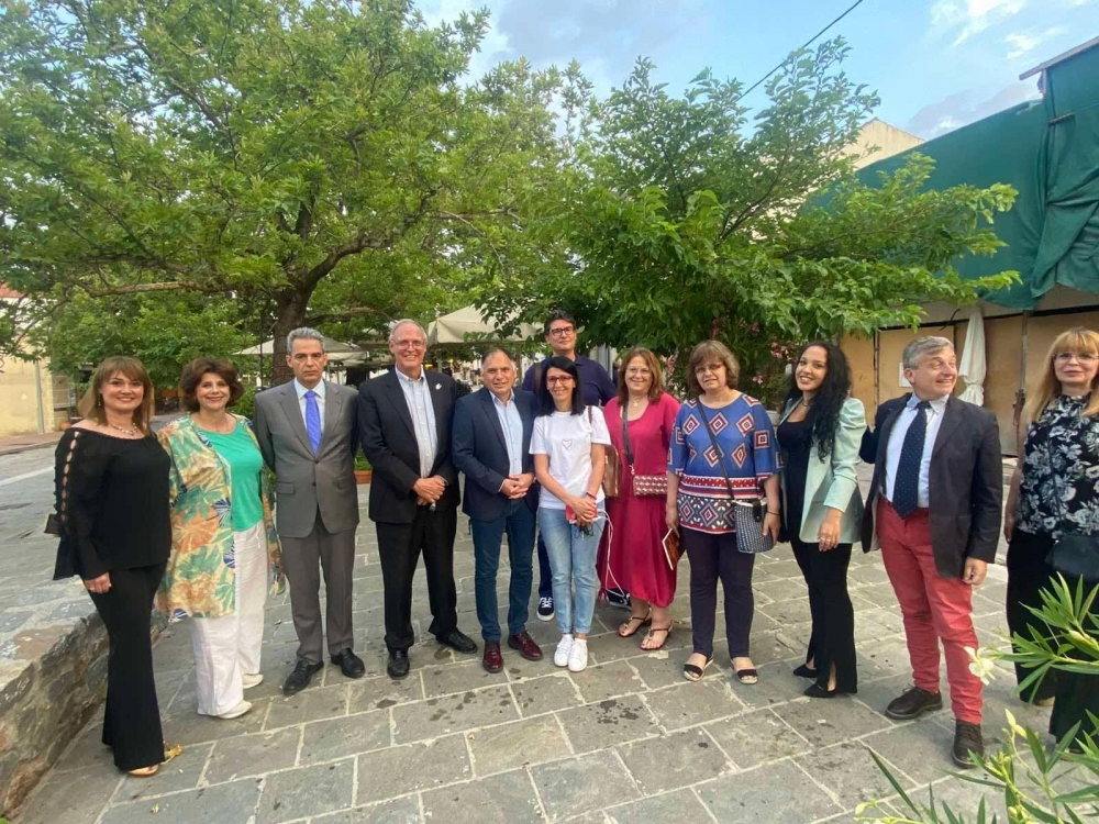 &Tau;&omicron; &Xi;&eta;&rho;&omicron;&kappa;ά&mu;&pi;&iota; &epsilon;&pi;&iota;&sigma;&kappa;έ&phi;&theta;&eta;&kappa;&epsilon; &omicron; &upsilon;&phi;&upsilon;&pi;&omicron;&upsilon;&rho;&gamma;ό&sigmaf; &Pi;&alpha;&iota;&delta;&epsilon;ί&alpha;&sigmaf; Ά&gamma;&gamma;&epsilon;&lambda;&omicron;&sigmaf; &Sigma;&upsilon;&rho;ί&gamma;&omicron;&sigmaf;