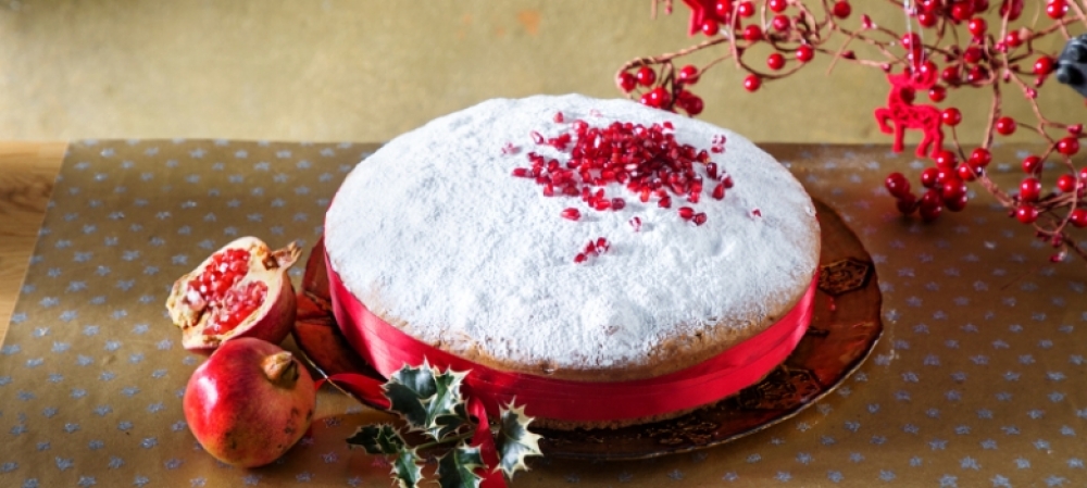 &Kappa;ό&beta;&epsilon;&iota; &tau;&eta;&nu; &pi;ί&tau;&alpha; &tau;&omicron;&upsilon; &omicron; &Pi;&omicron;&lambda;&iota;&tau;&iota;&sigma;&tau;&iota;&kappa;ό&sigmaf; &Sigma;ύ&lambda;&lambda;&omicron;&gamma;&omicron;&sigmaf; &Gamma;&upsilon;&nu;&alpha;&iota;&kappa;ώ&nu; &Mu;ά&nu;&eta;&sigmaf;