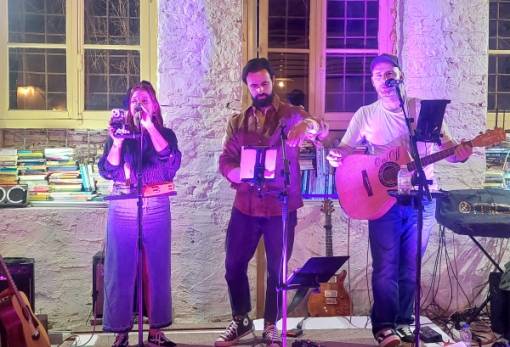 Όλη η Σπάρτη ένα τραγούδι για την Τριανταφυλλένια