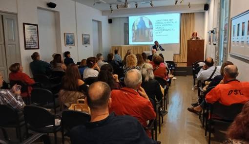 &Eta; &Lambda;&alpha;&kappa;&omega;&nu;ί&alpha; &pi;έ&rho;&alpha; &alpha;&pi;ό &tau;&alpha; &sigma;ύ&nu;&omicron;&rho;ά &tau;&eta;&sigmaf;: &Iota;&sigma;&tau;&omicron;&rho;ί&epsilon;&sigmaf; &pi;&omicron;&upsilon; &epsilon;&nu;ώ&nu;&omicron;&upsilon;&nu; &tau;&eta;&nu; &Pi;&epsilon;&lambda;&omicron;&pi;ό&nu;&nu;&eta;&sigma;&omicron;