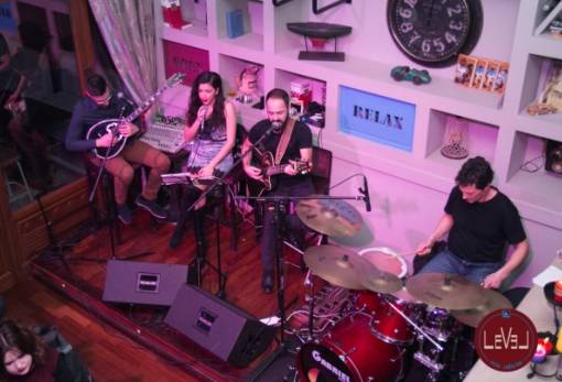 Αποκριάτικο live με τον Τ. Σκιαδά και την ορχήστρα του στο «Level»!