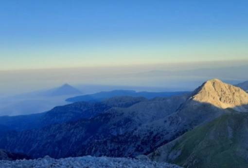 Νυχτερινή ανάβαση στην κορυφή του Ταϋγέτου από τον μεσσηνιακό «Ευκλή»