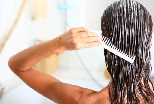 Είσαι σίγουρη ότι χρησιμοποιείς σωστά το conditioner στα μαλλιά σου;