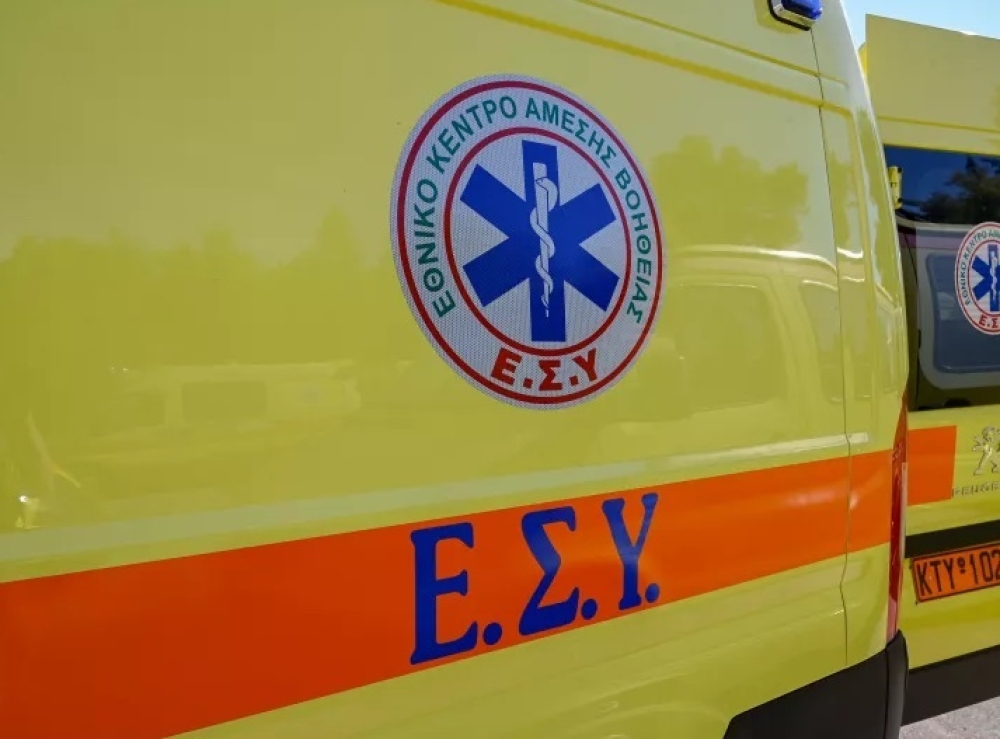 Τα ασθενοφόρα σταθμεύουν στα Βάτικα: Ιδρύεται Τομέας ΕΚΑΒ στη Νεάπολη