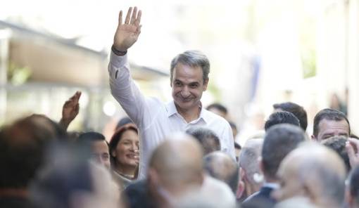 &Kappa;&Kappa;&Epsilon; &Lambda;&alpha;&kappa;&omega;&nu;ί&alpha;&sigmaf; &gamma;&iota;&alpha; &tau;&eta;&nu; &epsilon;&pi;ί&sigma;&kappa;&epsilon;&psi;&eta; &Mu;&eta;&tau;&sigma;&omicron;&tau;ά&kappa;&eta;: &laquo;&Omicron; &lambda;&alpha;ό&sigmaf; &delta;&epsilon;&nu; έ&chi;&epsilon;&iota; &nu;&alpha; &pi;&epsilon;&rho;&iota;&mu;έ&nu;&epsilon;&iota; &tau;ί&pi;&omicron;&tau;&alpha; &alpha;&pi;ό &kappa;&omicron;ύ&phi;&iota;&epsilon;&sigmaf; &epsilon;&xi;&alpha;&gamma;&gamma;&epsilon;&lambda;ί&epsilon;&sigmaf;&raquo;