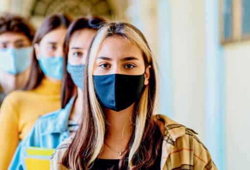 Οι έφηβοι γέρασαν τρία χρόνια στα lockdowns