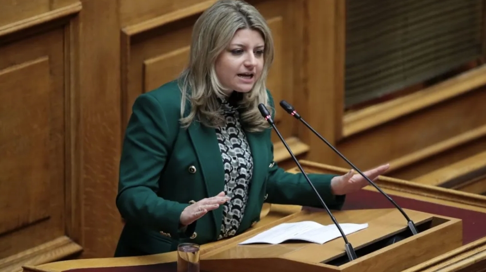 &Nu;. &Gamma;&rho;&eta;&gamma;&omicron;&rho;ά&kappa;&omicron;&upsilon;: &laquo;&Chi;&omega;&rho;ί&sigmaf; &sigma;&tau;ή&rho;&iota;&xi;&eta; &sigma;&tau;&omicron;&upsilon;&sigmaf; &nu;έ&omicron;&upsilon;&sigmaf; &alpha;&gamma;&rho;ό&tau;&epsilon;&sigmaf;, &delta;&epsilon;&nu; &upsilon;&pi;ά&rho;&chi;&epsilon;&iota; &mu;έ&lambda;&lambda;&omicron;&nu; &gamma;&iota;&alpha; &tau;&eta;&nu; &epsilon;&lambda;&lambda;&eta;&nu;&iota;&kappa;ή ύ&pi;&alpha;&iota;&theta;&rho;&omicron;&raquo;