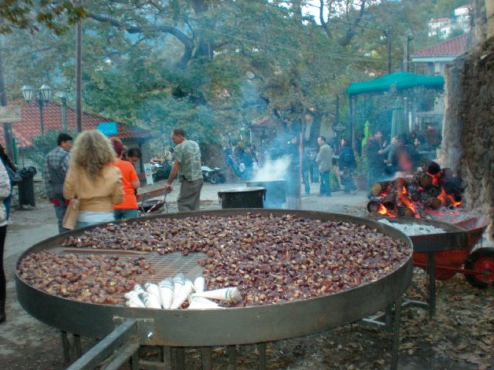 Γεύσεις, παράδοση και ψυχαγωγία στην «Γιορτή του Κάστανου» στην Άρνα!