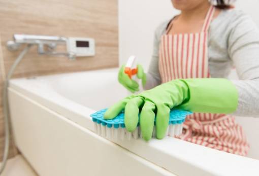 4 tips καθαρισμού για το μπάνιο, διάρκειας 5 λεπτών