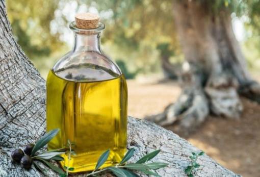 Ελαιόλαδο: «Έχουμε μια μείωση στην τιμή παραγωγού», αλλά… πότε θα την δούνε οι καταναλωτές;