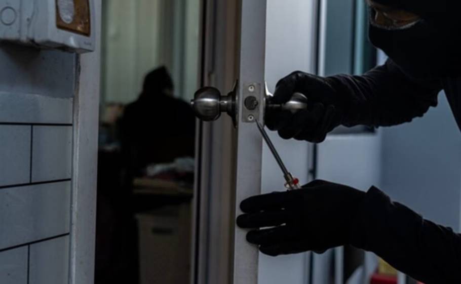 &Mu;&pi;&lambda;ό&kappa;&omicron; &sigma;&epsilon; &nu;&upsilon;&chi;&tau;&epsilon;&rho;&iota;&nu;&omicron;ύ&sigmaf; &epsilon;&iota;&sigma;&beta;&omicron;&lambda;&epsilon;ί&sigmaf; &pi;&omicron;&upsilon; &laquo;&theta;έ&rho;&iota;&zeta;&alpha;&nu;&raquo; &chi;&omega;&rho;&iota;ά &kappa;&alpha;&iota; &Sigma;&pi;ά&rho;&tau;&eta;