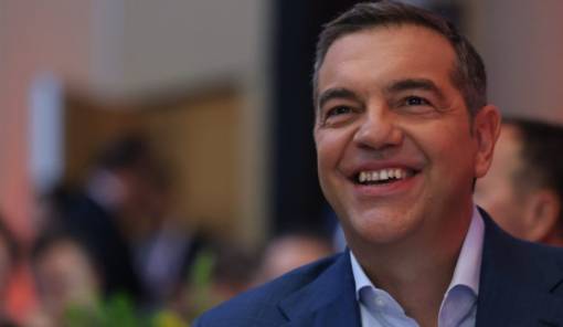 &Lambda;ά&kappa;&omega;&nu;&epsilon;&sigmaf; &delta;ί&nu;&omicron;&upsilon;&nu; &mu;&iota;&alpha; &laquo;&nu;έ&alpha; &epsilon;&upsilon;&kappa;&alpha;&iota;&rho;ί&alpha;&raquo; &sigma;&tau;&omicron;&nu; &Tau;&sigma;ί&pi;&rho;&alpha;