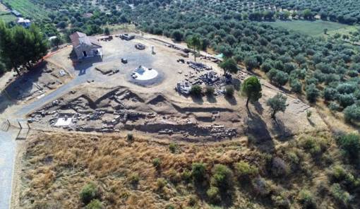 &laquo;&Pi;&rho;ά&sigma;&iota;&nu;&epsilon;&sigmaf; &Pi;&omicron;&lambda;&iota;&tau;&iota;&sigma;&tau;&iota;&kappa;έ&sigmaf; &Delta;&iota;&alpha;&delta;&rho;&omicron;&mu;έ&sigmaf;&raquo;: &Mu;&alpha;&theta;&eta;&tau;έ&sigmaf; &gamma;&nu;&omega;&rho;ί&zeta;&omicron;&upsilon;&nu; &tau;&eta;&nu; &iota;&sigma;&tau;&omicron;&rho;ί&alpha; &mu;έ&sigma;&alpha; &alpha;&pi;ό &tau;&eta; &phi;ύ&sigma;&eta; &kappa;&alpha;&iota; &tau;&eta;&nu; &tau;&epsilon;&chi;&nu;&omicron;&lambda;&omicron;&gamma;ί&alpha;