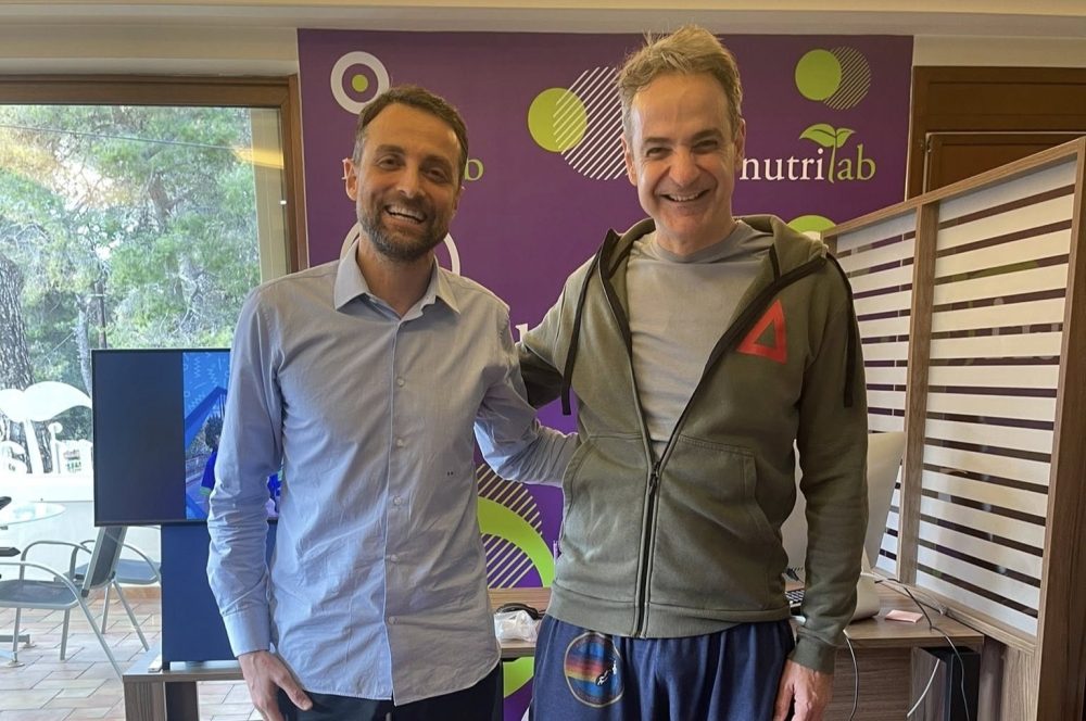 &Omicron; &pi;&rho;&omega;&theta;&upsilon;&pi;&omicron;&upsilon;&rho;&gamma;ό&sigmaf; &Kappa;&upsilon;&rho;. &Mu;&eta;&tau;&sigma;&omicron;&tau;ά&kappa;&eta;&sigmaf; &sigma;&tau;&omicron; Nutrilab &tau;&omicron;&upsilon; &Sigma;&pi;&alpha;&rho;&tau;&iota;ά&tau;&eta; &Kappa;ώ&sigma;&tau;&alpha; &Mu;&pi;ά&rho;&delta;&eta;