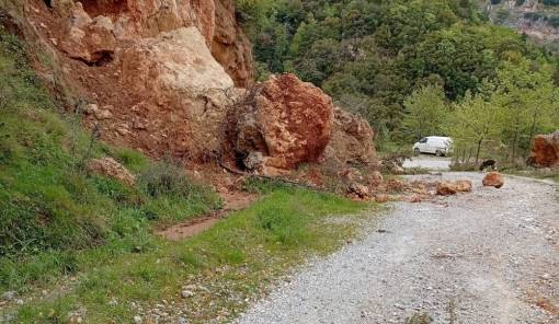 &Sigma;&upsilon;&nu;&epsilon;&chi;ί&zeta;&omicron;&nu;&tau;&alpha;&iota; &omicron;&iota; &epsilon;&rho;&gamma;&alpha;&sigma;ί&epsilon;&sigmaf; &alpha;&pi;&omicron;&kappa;&alpha;&tau;ά&sigma;&tau;&alpha;&sigma;&eta;&sigmaf; &tau;&omicron;&upsilon; &omicron;&delta;&iota;&kappa;&omicron;ύ &delta;&iota;&kappa;&tau;ύ&omicron;&upsilon; &sigma;&tau;&omicron; &Kappa;&alpha;&sigma;&tau;ό&rho;&iota;