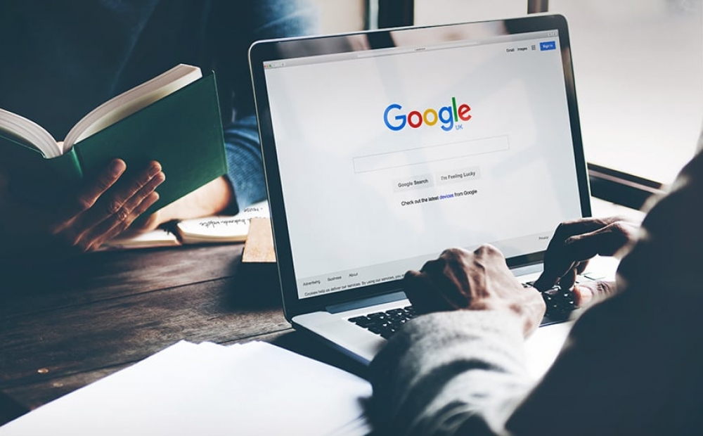 &Tau;&iota; έ&psi;&alpha;&xi;&alpha;&nu; &omicron;&iota; Έ&lambda;&lambda;&eta;&nu;&epsilon;&sigmaf; &tau;&omicron; 2022 &sigma;&tau;&omicron; Google;