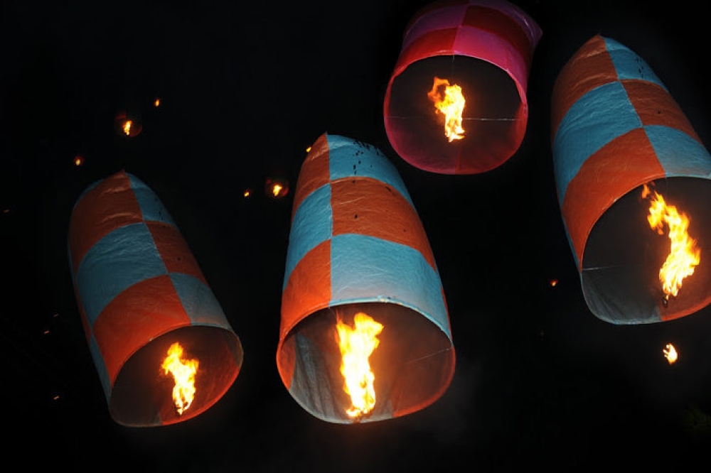 &Sigma;&chi;&omicron;&lambda;ή &alpha;&epsilon;&rho;ό&sigma;&tau;&alpha;&tau;&omega;&nu; &sigma;&tau;&eta; &Beta;&alpha;&mu;&beta;&alpha;&kappa;&omicron;ύ