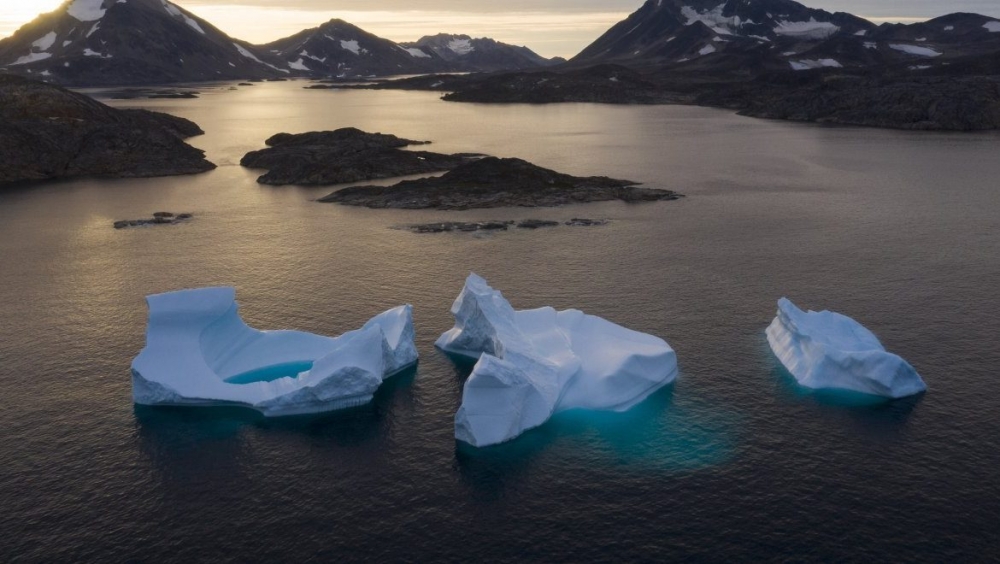 &Delta;έ&kappa;&alpha; &beta;&alpha;&theta;&mu;&omicron;ύ&sigmaf; ά&nu;&omega; &tau;&omicron;&upsilon; &mu;έ&sigma;&omicron;&upsilon; ό&rho;&omicron;&upsilon; &eta; &theta;&epsilon;&rho;&mu;&omicron;&kappa;&rho;&alpha;&sigma;ί&alpha; &sigma;&tau;&eta; &Sigma;&iota;&beta;&eta;&rho;ί&alpha; &tau;&omicron;&nu; &Iota;&omicron;ύ&nu;&iota;&omicron;
